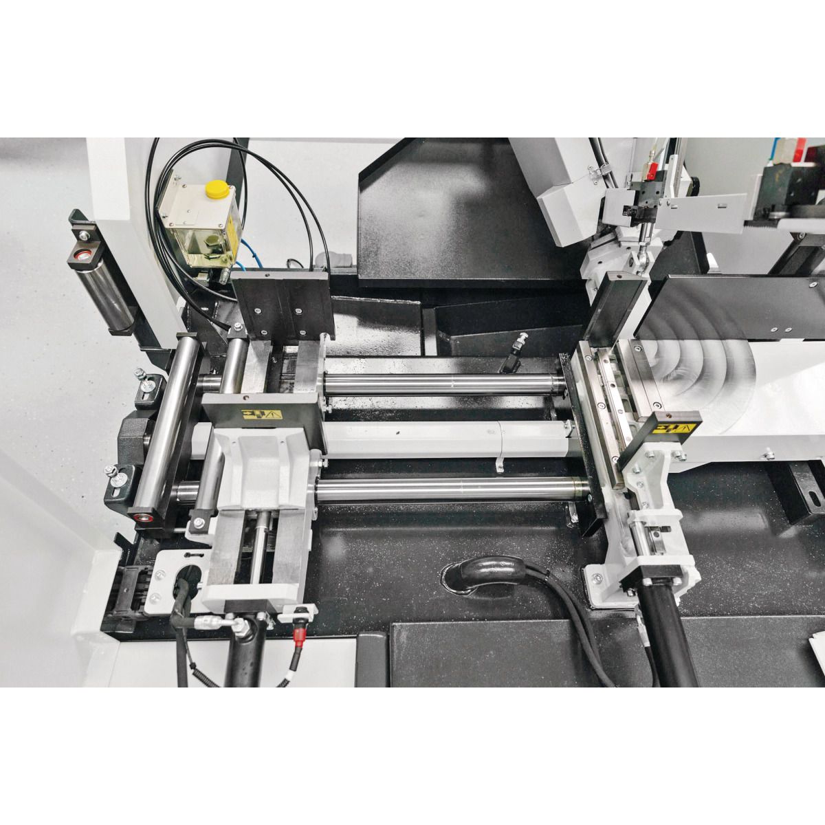 Vollautomatische Schwenkrahmen-Metallbandsäge Metallkraft BMBS 300 x 320 CNC-G