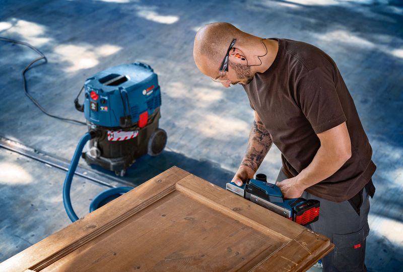Bosch Akku-Hobel GHO 18V-26