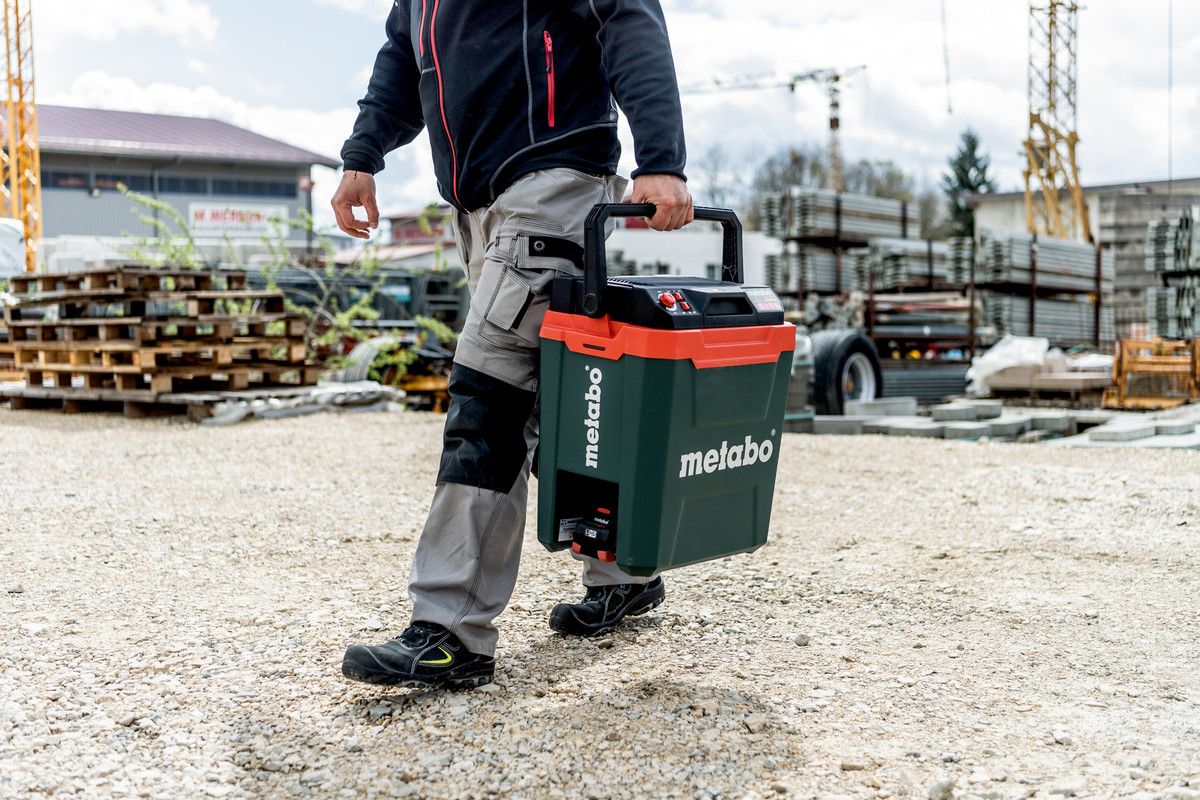 Akku-Kühlbox solo KB 18 BL Metabo ohne Akku ohne Ladegerät Karton
