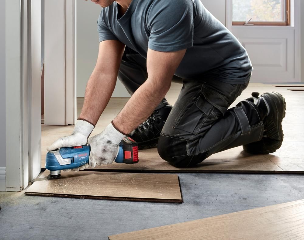 Akku-Multitool solo GOP 18V-34 + AC Bosch ohne Akku ohne Ladegerät L-Boxx