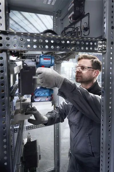 BOSCH Akku-Bohrschrauber