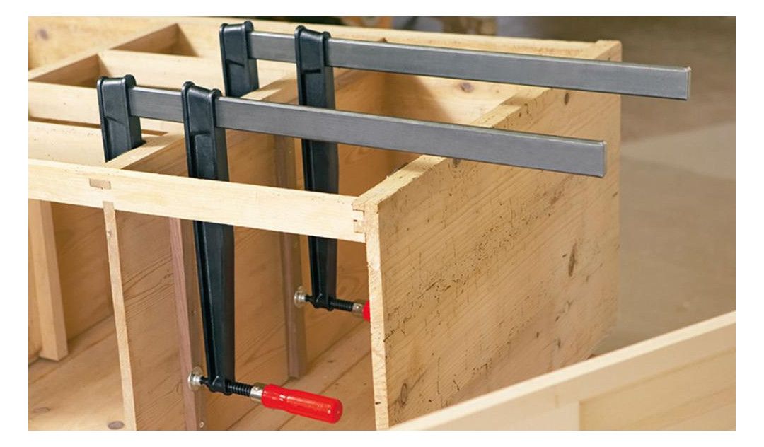 BESSEY Tiefspannschraubzwinge