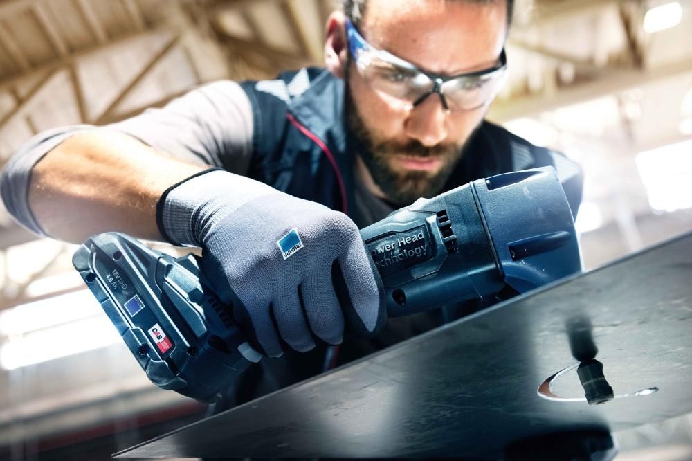Akku Blechnibbler TruTool N 200 Trumpf 2x18,0V 4,0 Ah Ladegerät Trumpf-Box