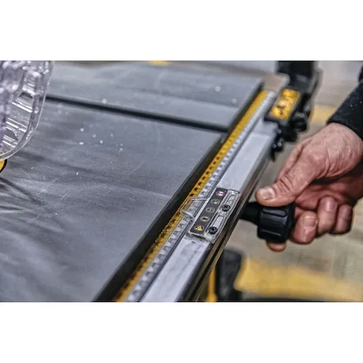 DeWalt Tischkreissäge 250 mm