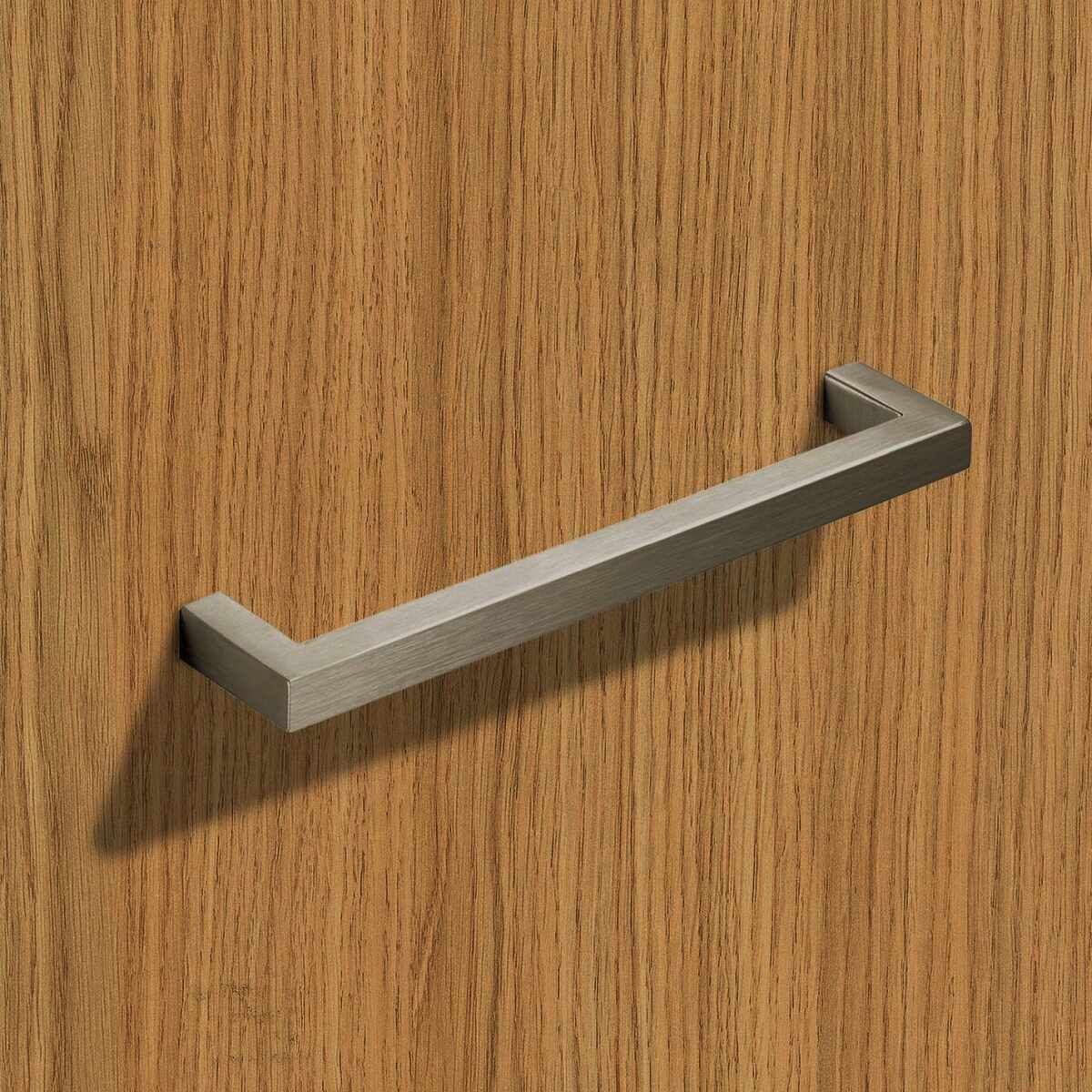 Griff Anzio, Bohrabstand 96, L 106 mm, B 10 mm, H