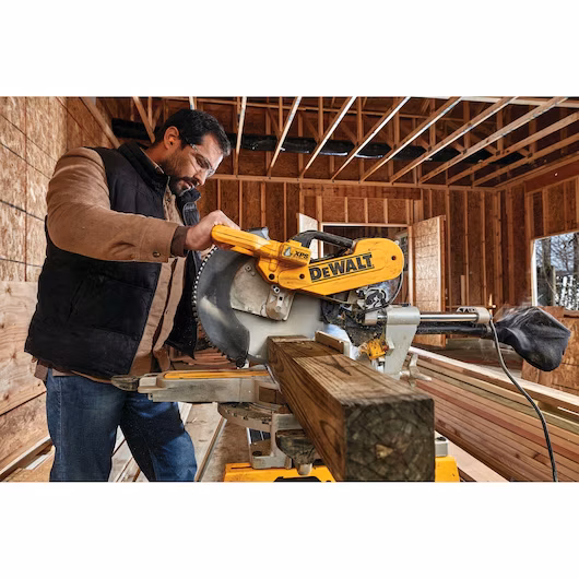 DeWalt Paneelsäge 305 mm