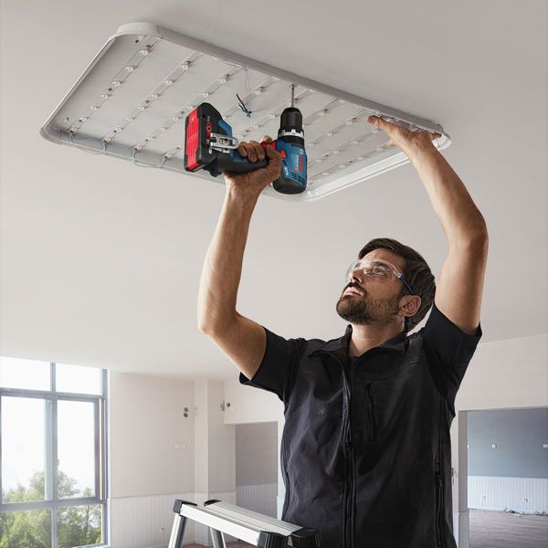 Bosch Akku-Schlagbohrschauber GSB 18V-65