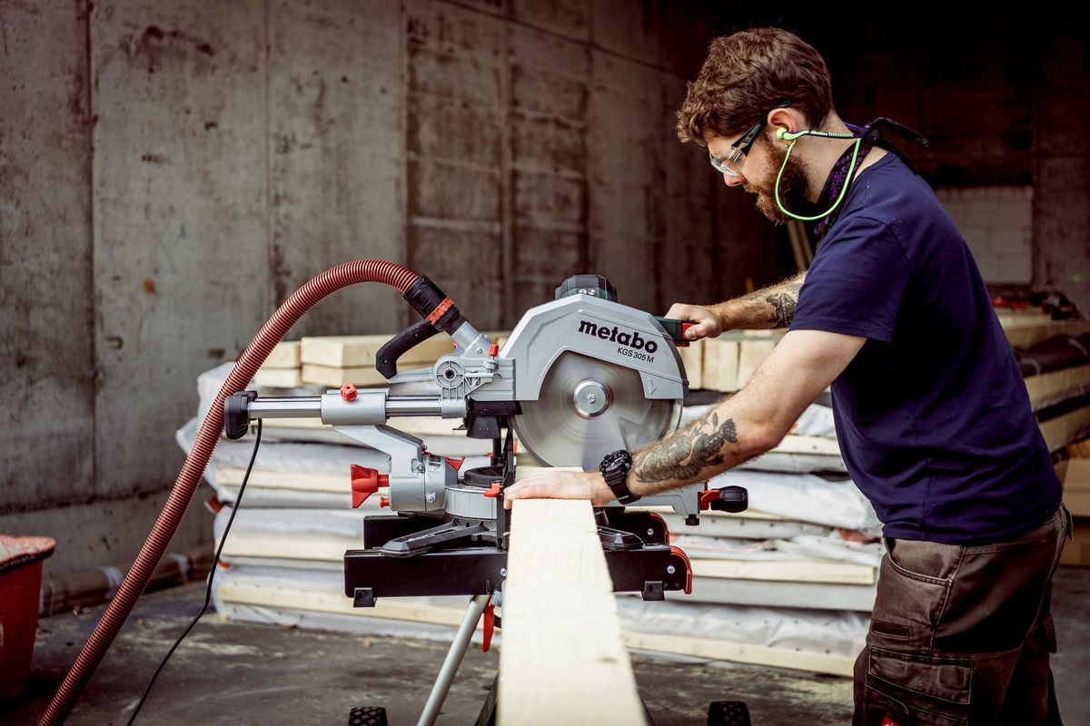 Kapp- und Gehrungssäge KGS 305 M Metabo