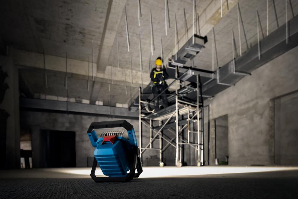 Akku-Baustrahler GLI18V-3000 ohne Akku ohne Ladegerät Karton