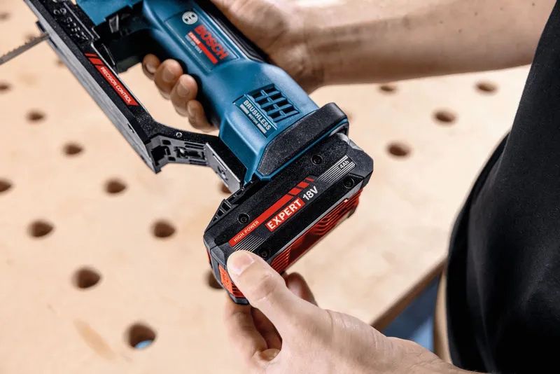 BOSCH Akku-Stichsäge, SOLO