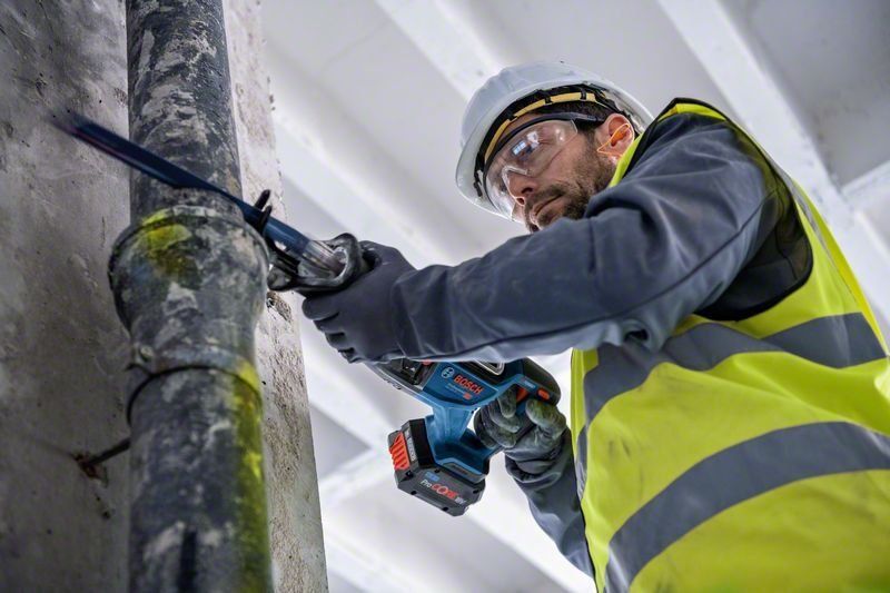 Bosch Akku-Säbelsäge BITURBO GSA 18V-28