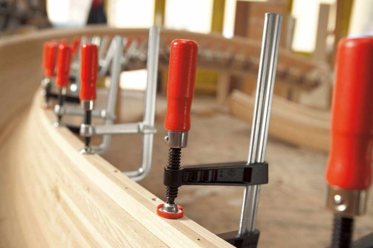 Original BESSEY Temperguss-Schraubzwinge TG mit bewährtem Holzgriff