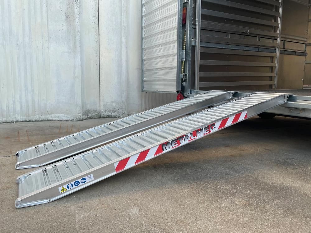 Auffahrschiene o.Rand AluL2000 mm, B300 mm, 2700kg