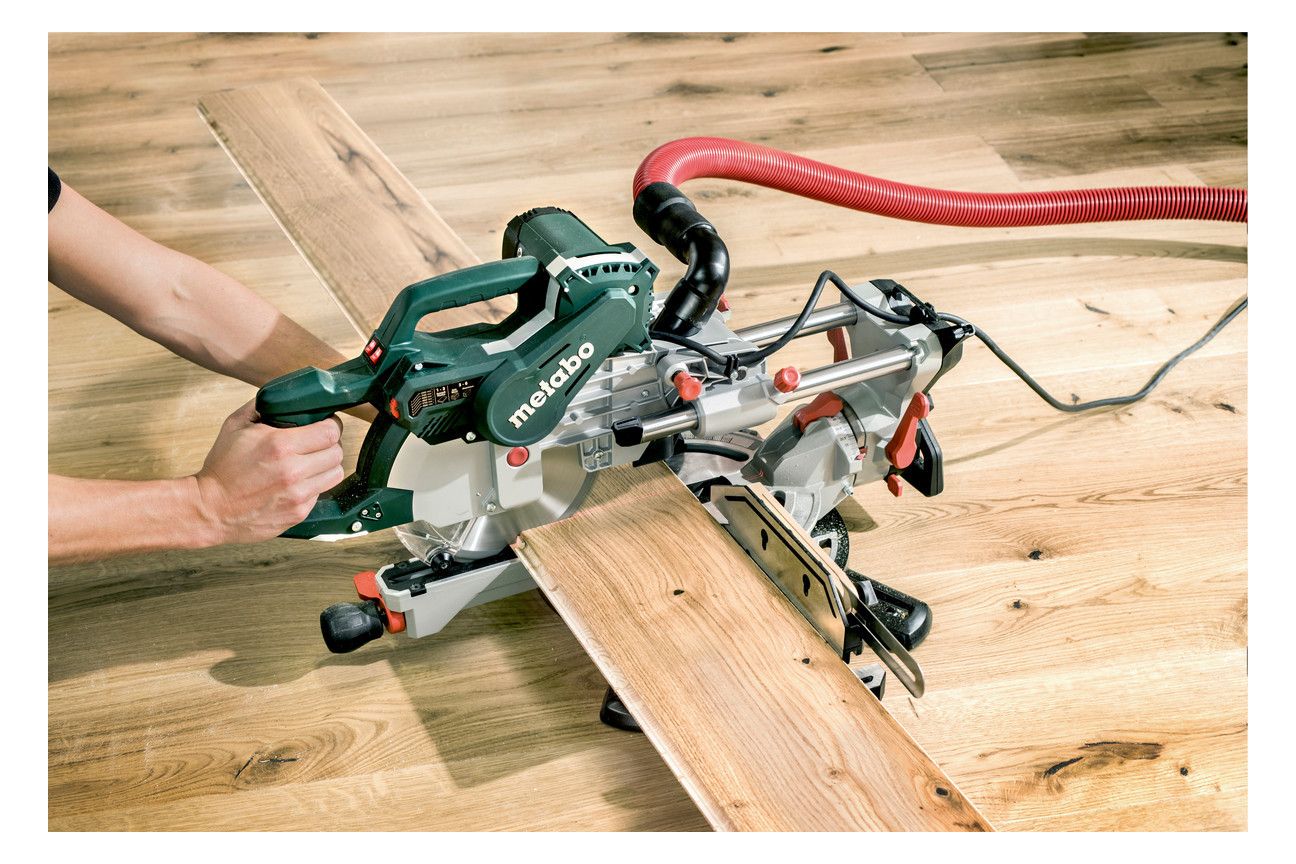 METABO Kappsäge, 230V, 1800W
