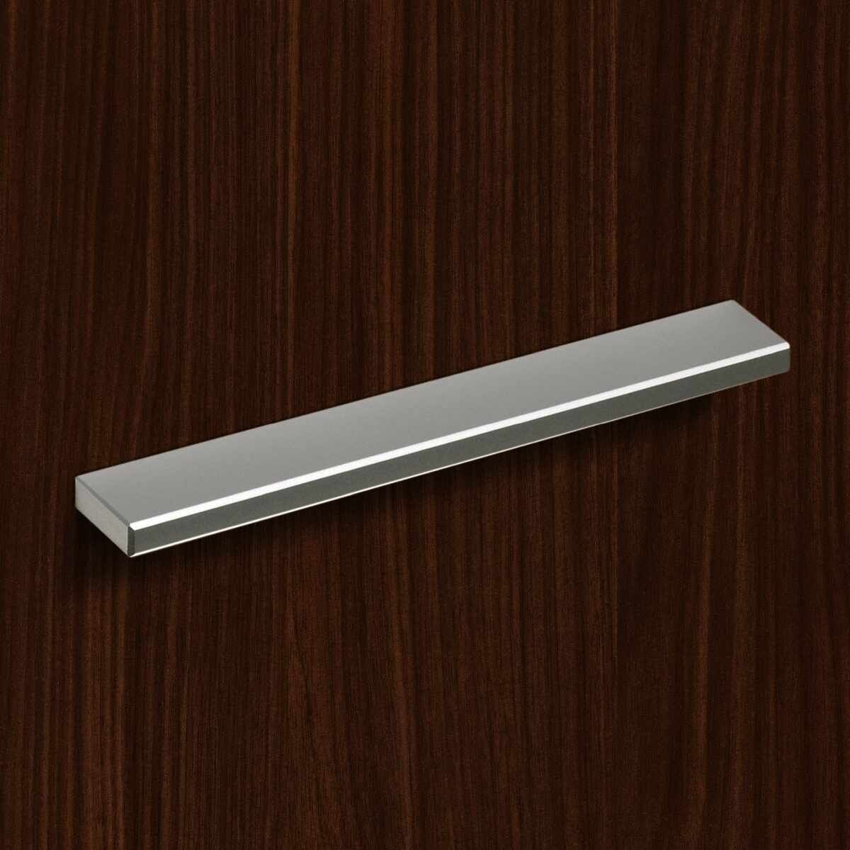 Griffleiste Stabia, Bohrabstand 128, L 140 mm, B 8