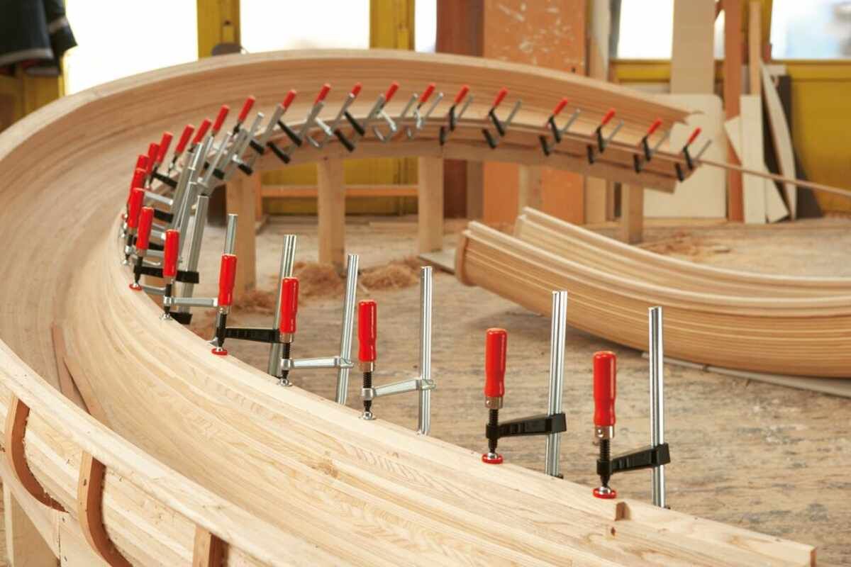 Original BESSEY Temperguss-Schraubzwinge TG mit bewährtem Holzgriff