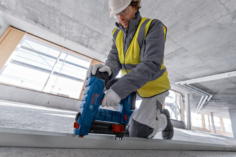 Bosch Akku-Betonnagler GNB 18V-38