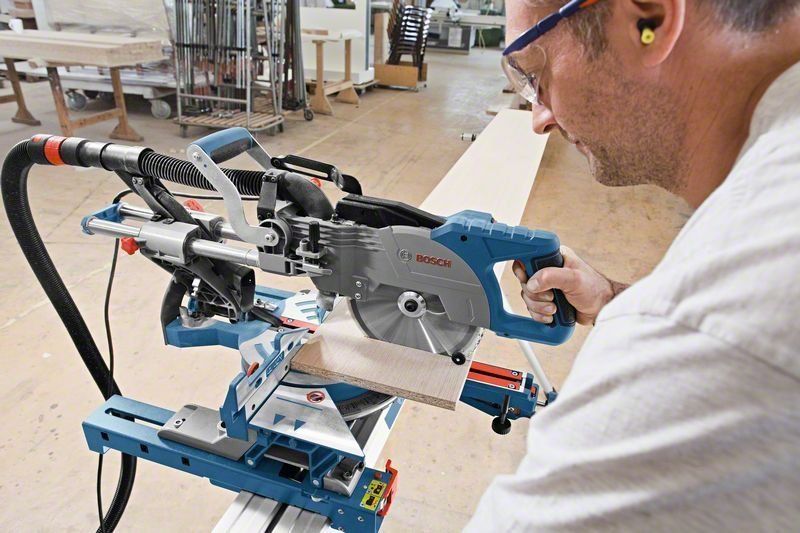 Bosch Paneelsäge GCM 8 SJL