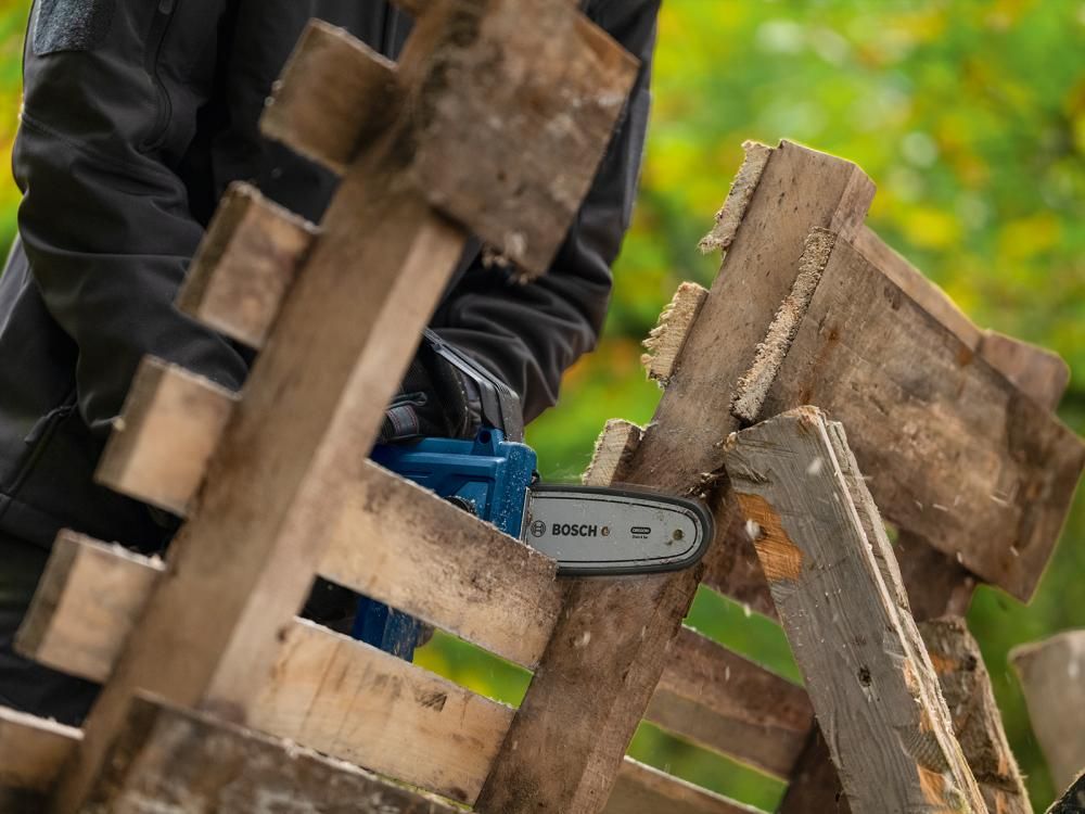 Akku Kettensäge , solo GKE 18V-25 TP Bosch ohne Akku ohne Ladegerät Karton