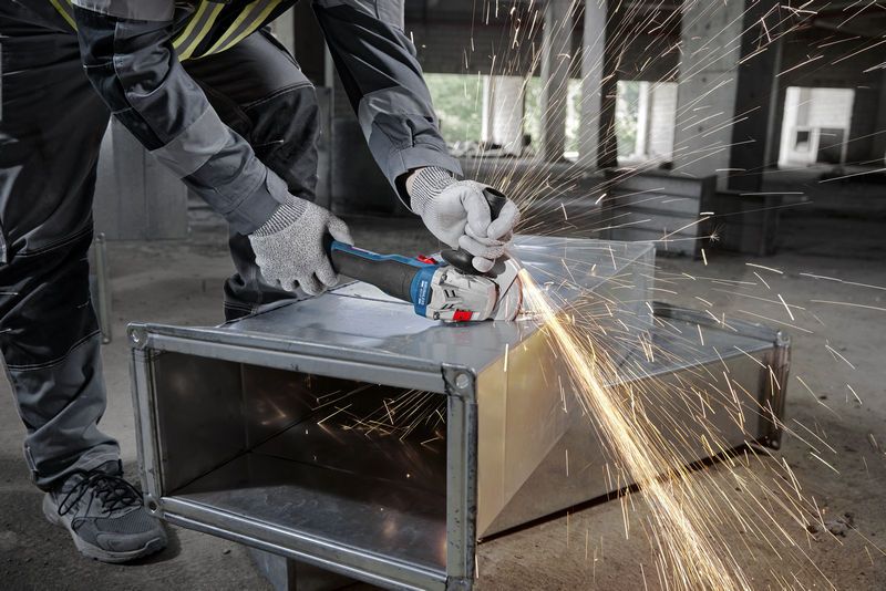 Bosch Akku-Winkelschleifer GWS 18V-8