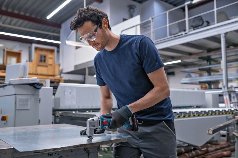 Bosch Akku-Blechschere GSC 18V-16 E
