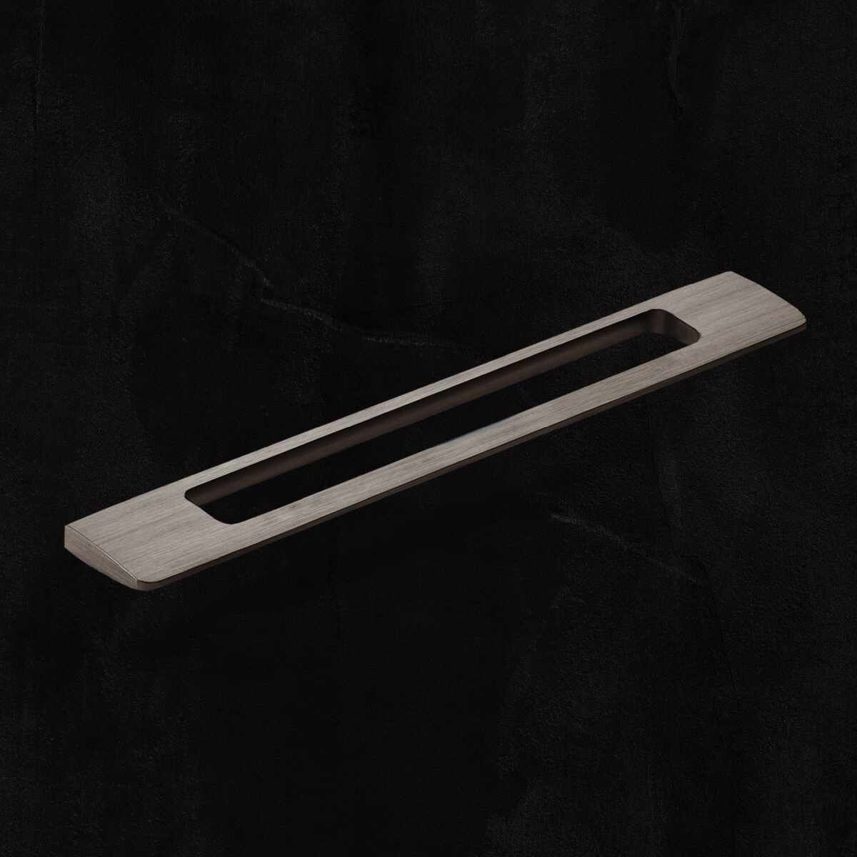 Griff Nubia, Bohrabstand 192 / 352 mm, L 437 mm, B