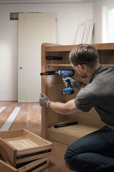 Bosch Akku-Schlagbohrschrauber GSB 18V-25