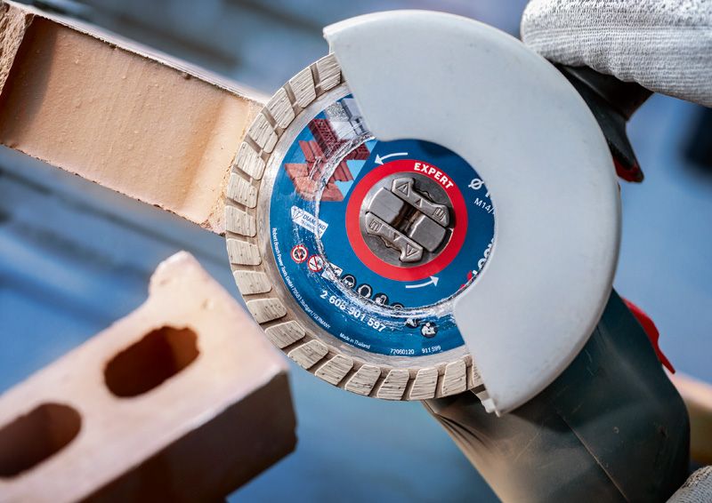 Bosch EXPERT MultiMaterial X-LOCK Diamanttrennscheiben