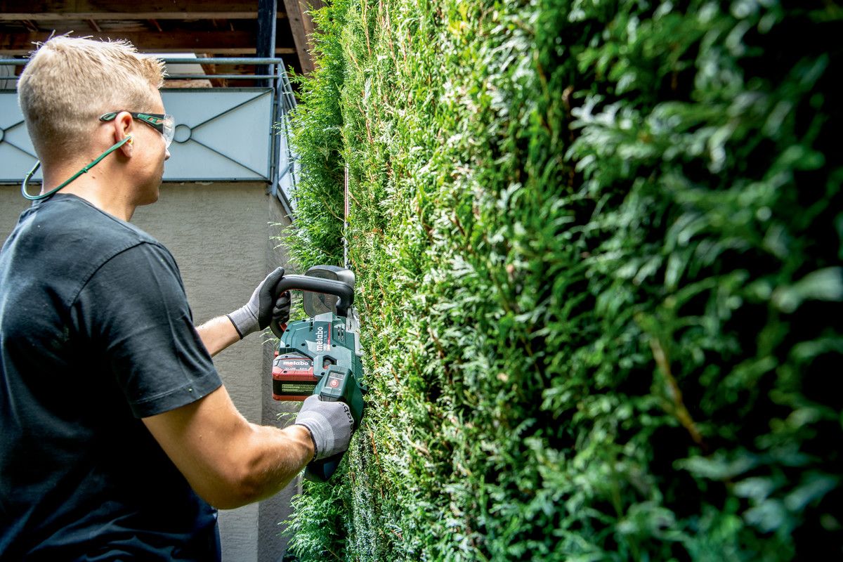Akku-Heckenschere solo HS 18 LTX BL 55 Metabo ohne Akku ohne Ladegerät Karton
