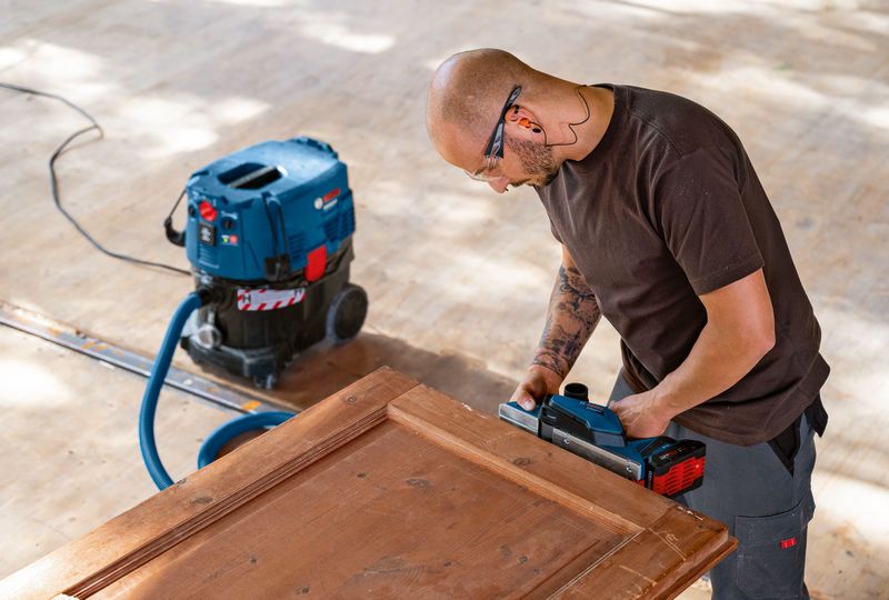 Bosch Akku-Hobel GHO 18V-26