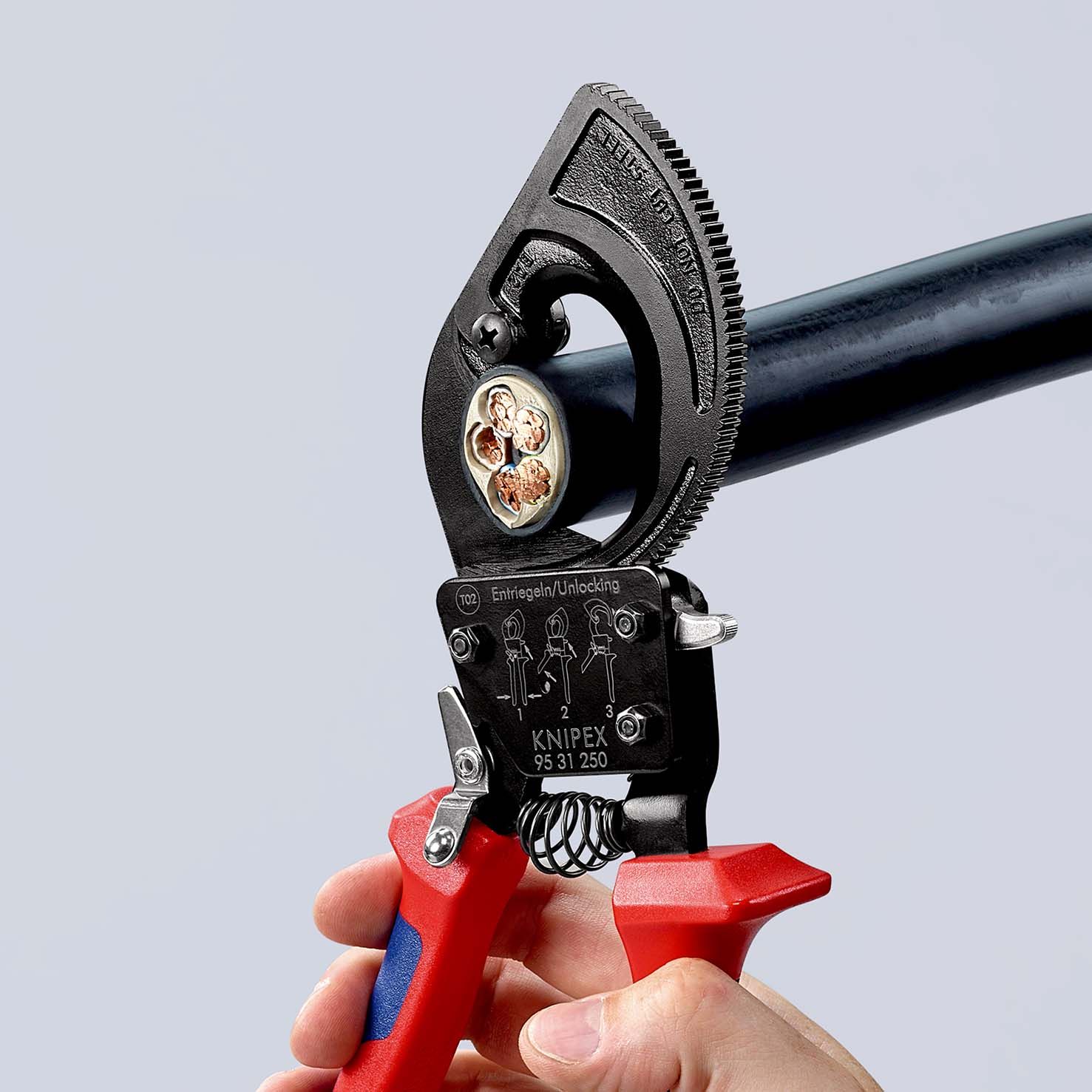 KNIPEX Kabelschneider (Ratschenprinzip) mit Mehrkomponenten-Hüllen