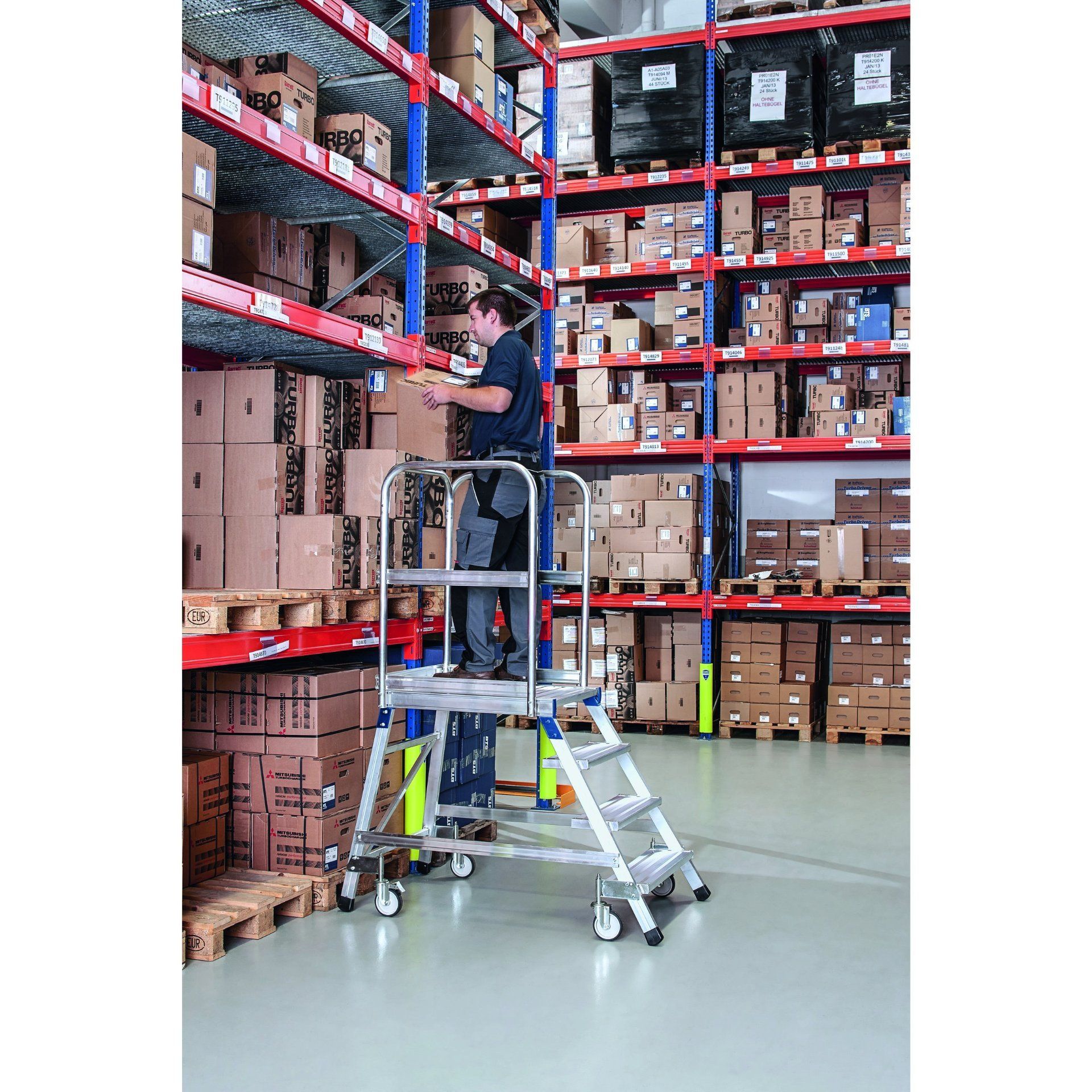 Zarges Podesttreppe, einseitig 3 Stufen