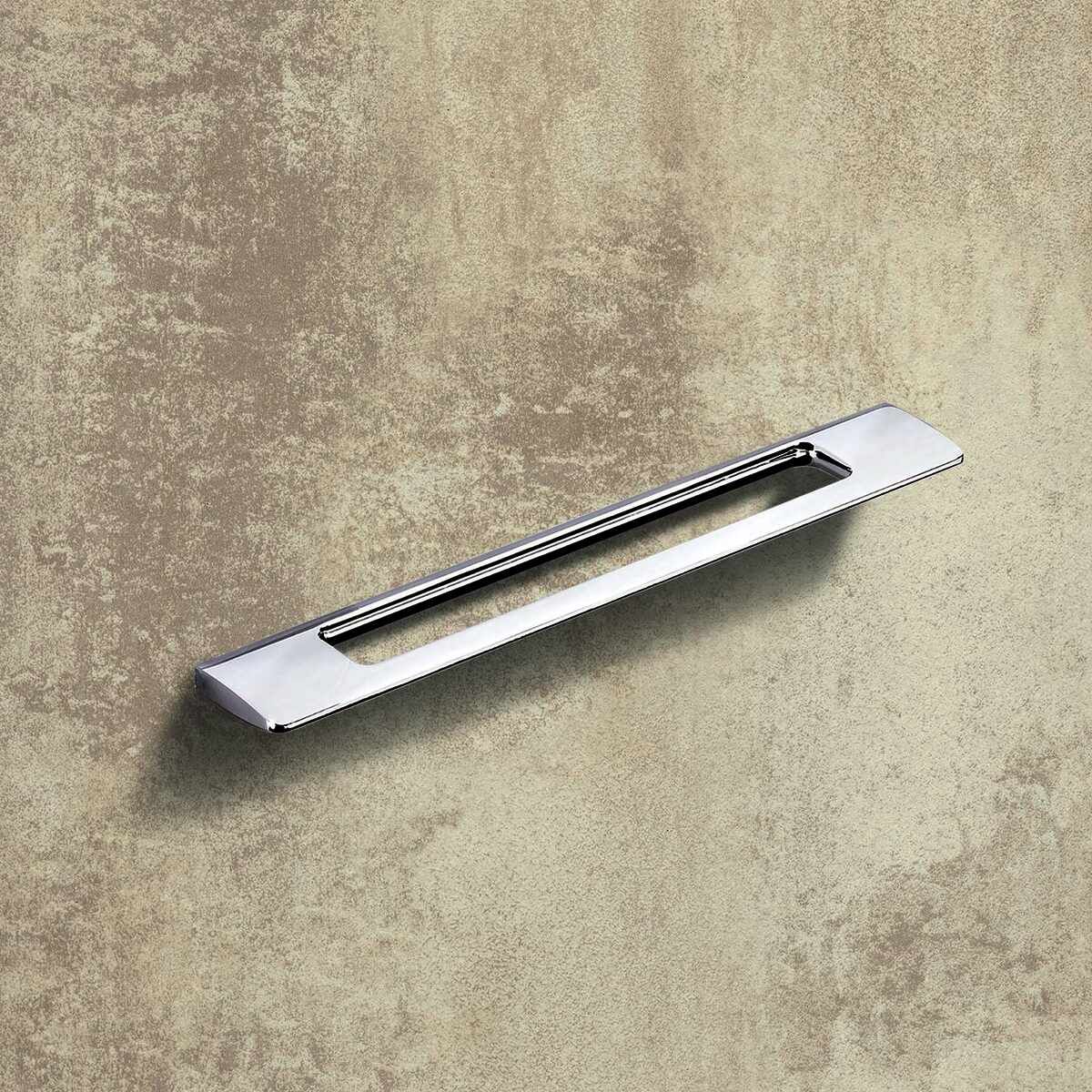 Griff Nubia, Bohrabstand 192 / 352 mm, L 437 mm, B