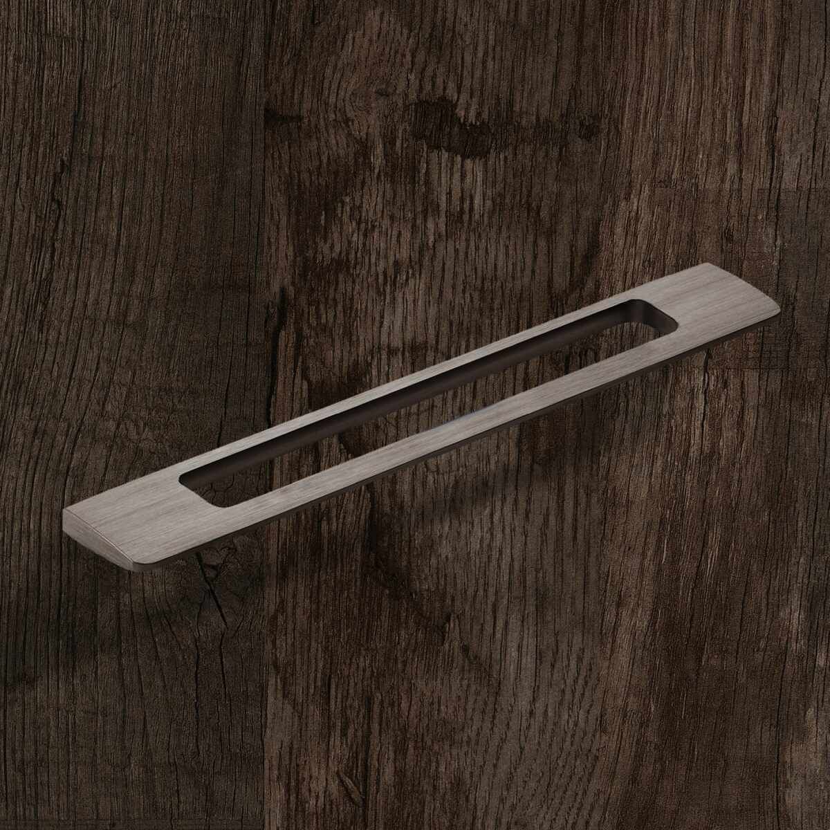 Griff Nubia, Bohrabstand 192 / 352 mm, L 437 mm, B
