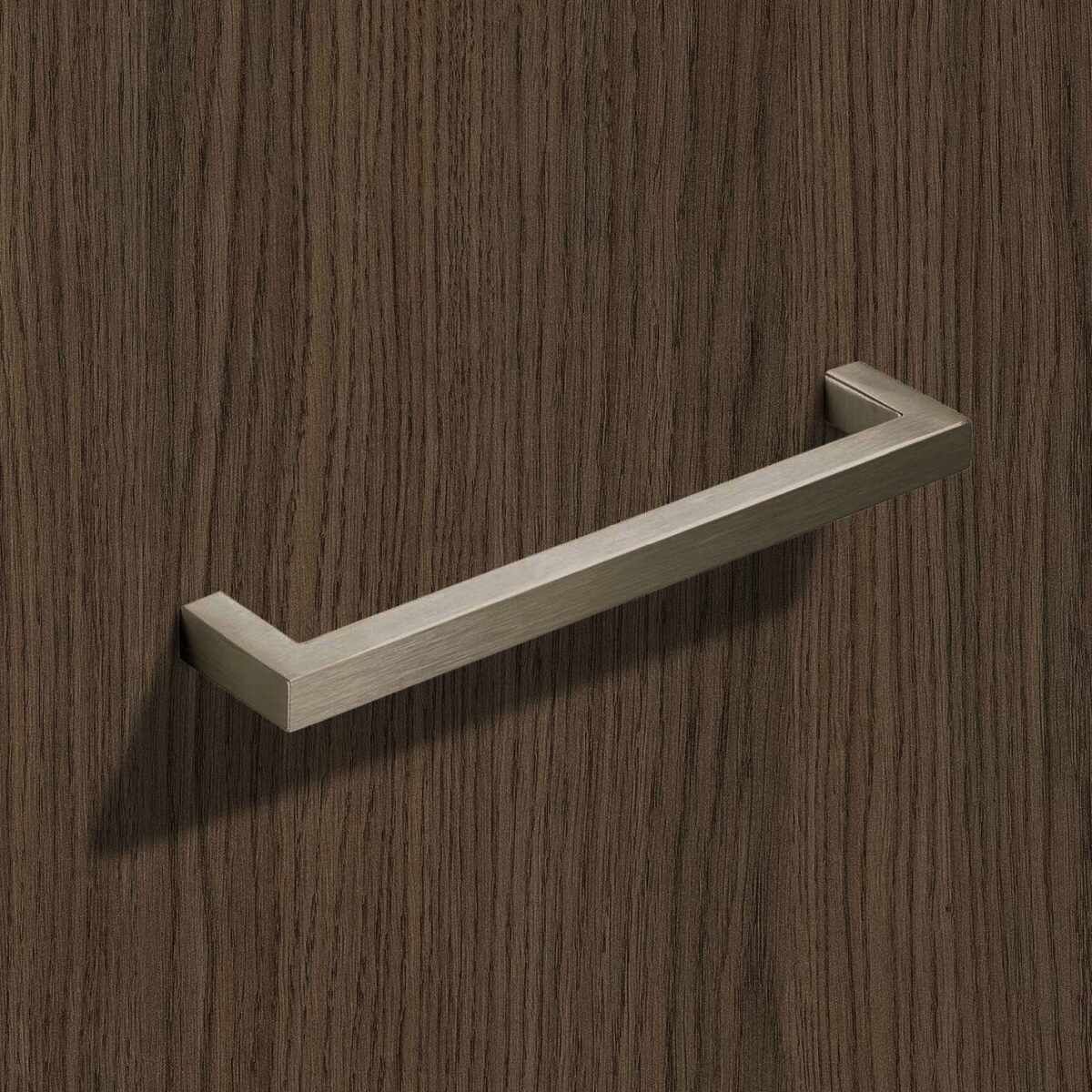 Griff Anzio, Bohrabstand 96, L 106 mm, B 10 mm, H